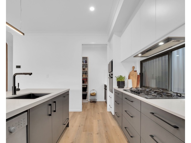 6 Mara Place, Ashgrove QLD 4060