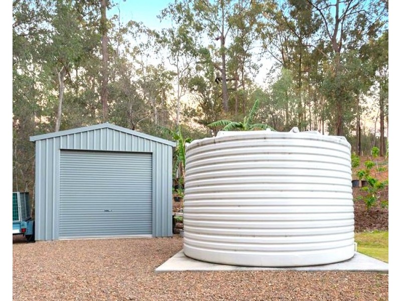 13 Senna Close, Pine Mountain QLD 4306