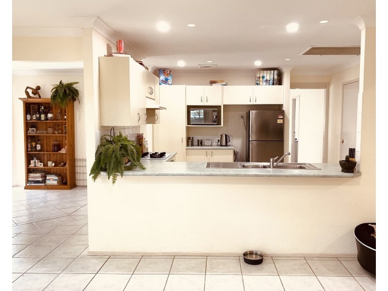 66 Yeramba Road, Summerland Point NSW 2259