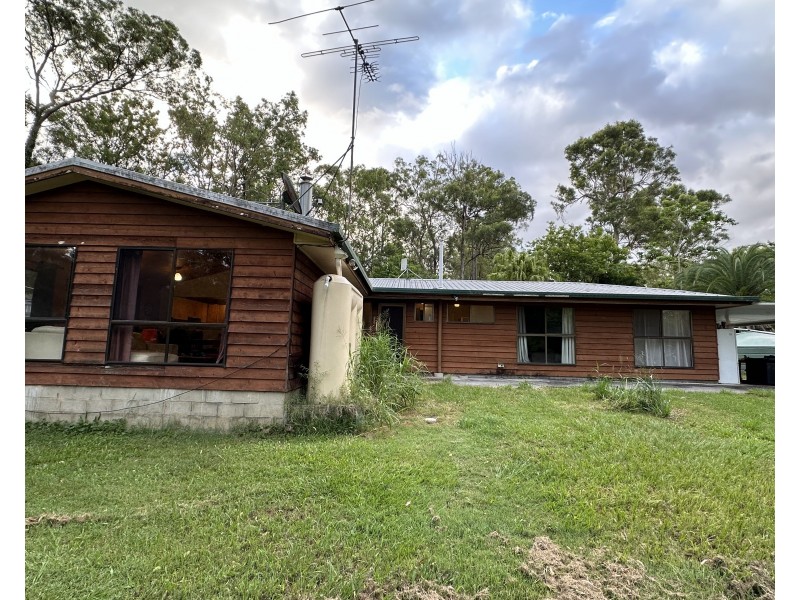 36 Luke Road, Buccan QLD 4207