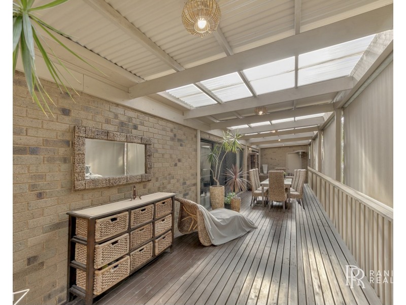 10 Overbank Street, Roxburgh Park VIC 3064