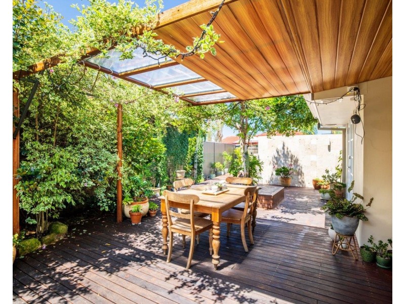 8 Regensberg Close, Varsity Lakes QLD 4227