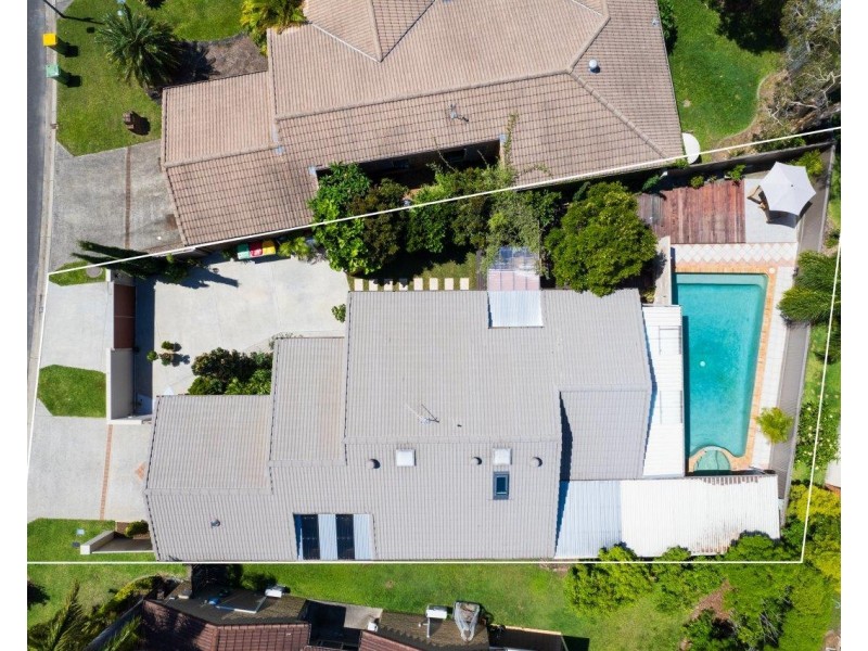 8 Regensberg Close, Varsity Lakes QLD 4227