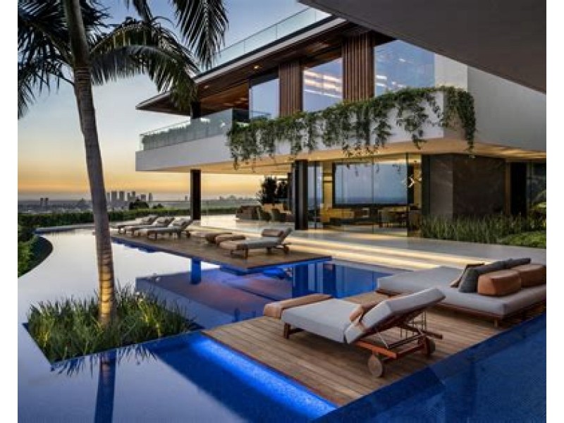 Broadbeach QLD 4218