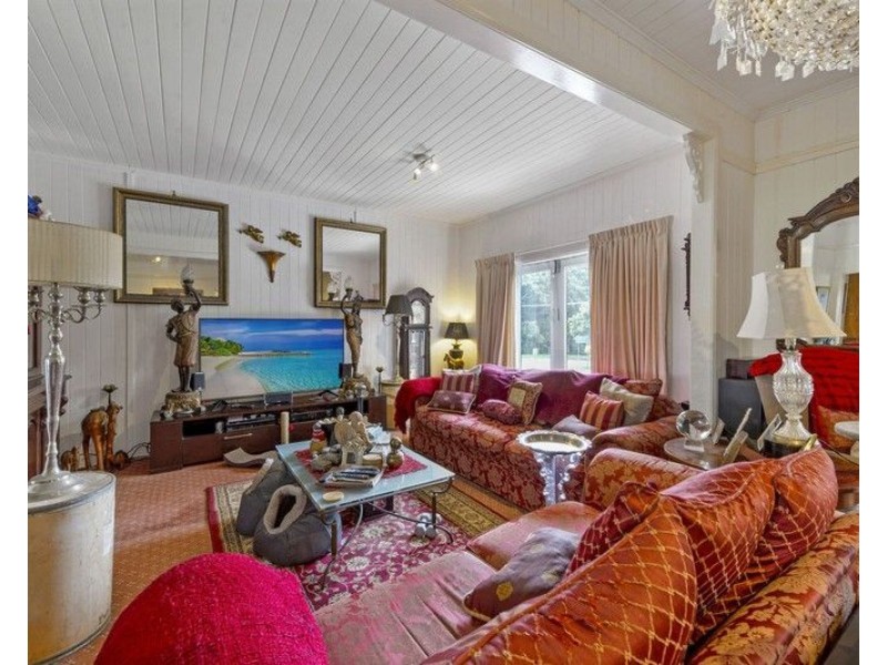 1 Wongawallan Road, Tamborine Mountain QLD 4272