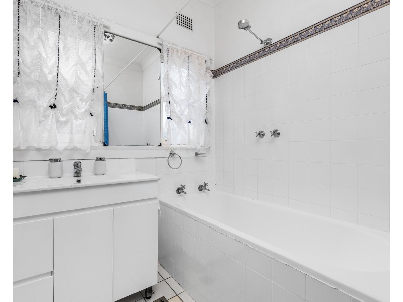 241 The River Road, Revesby NSW 2212