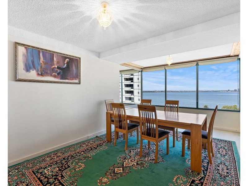 51/4 Crawley Avenue, Crawley WA 6009