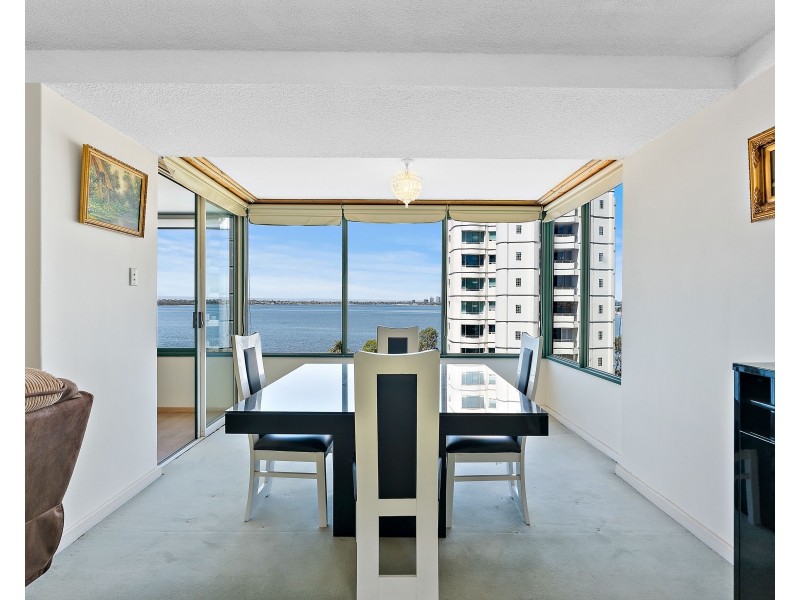 51/4 Crawley Avenue, Crawley WA 6009