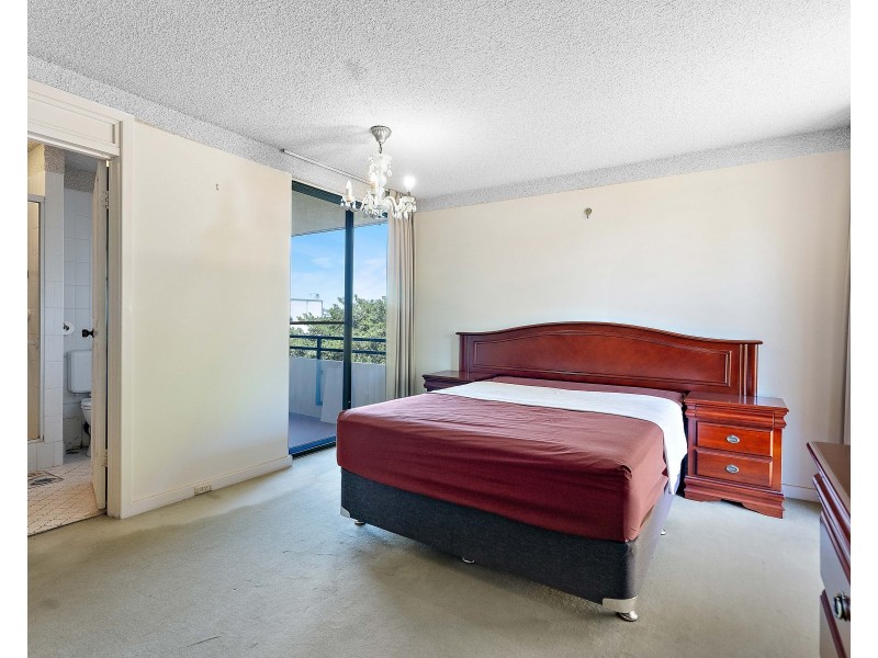 51/4 Crawley Avenue, Crawley WA 6009