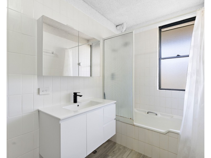 51/4 Crawley Avenue, Crawley WA 6009