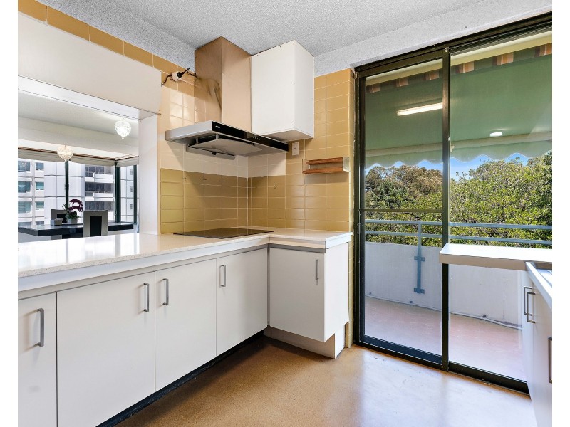 51/4 Crawley Avenue, Crawley WA 6009