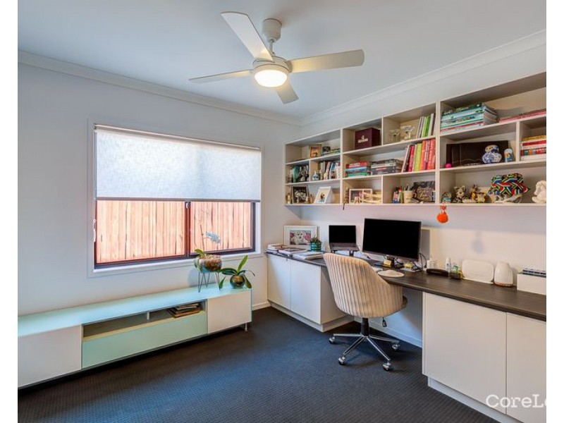 67 Ridgevale Boulevard, Holmview QLD 4207