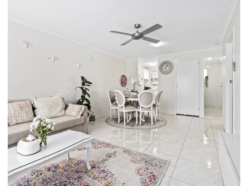 2/35 Doreen Drive, Coombabah QLD 4216