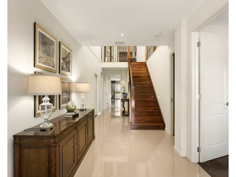 24 Glenbervie Road, Strathmore VIC 3041