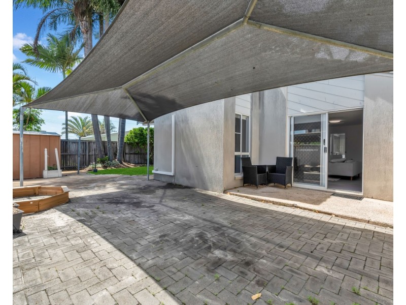 231 Nicklin Way, Warana QLD 4575