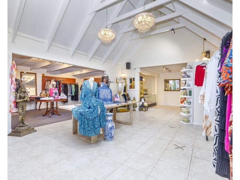 2/104 Long Road, Tamborine Mountain QLD 4272