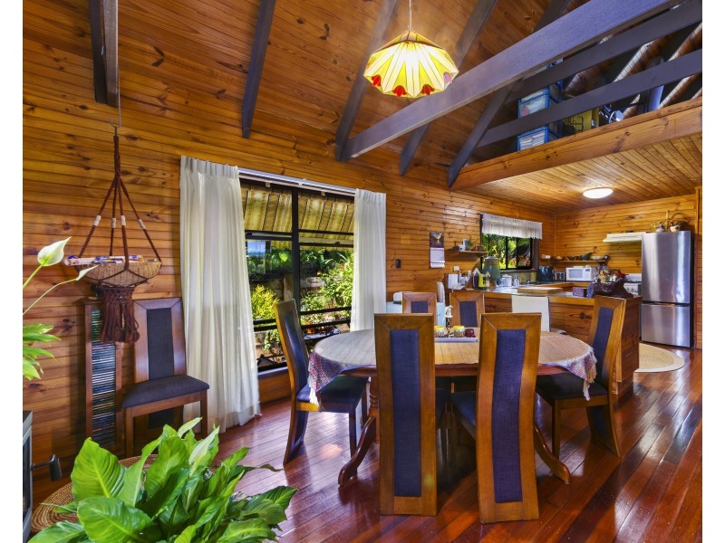 1 Jacaranda Court, Beechmont QLD 4211