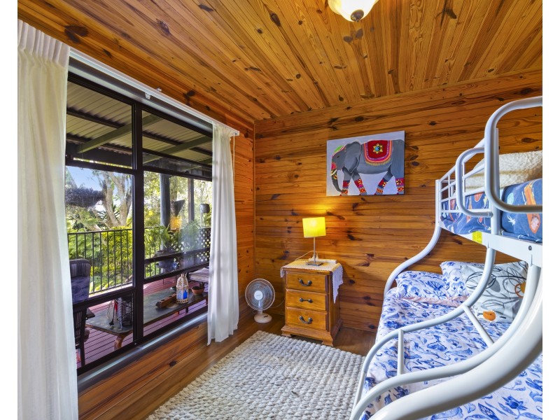 1 Jacaranda Court, Beechmont QLD 4211