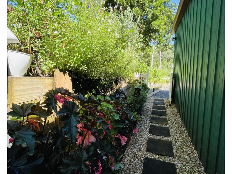 1 Jacaranda Court, Beechmont QLD 4211