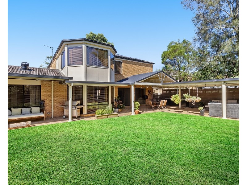 8 Creekwood Drive, Voyager Point NSW 2172