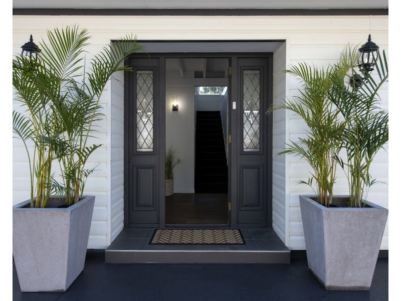 98 Eagle Heights Road, Tamborine Mountain QLD 4272