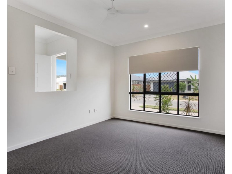 16 Charleston Way, Smithfield QLD 4878