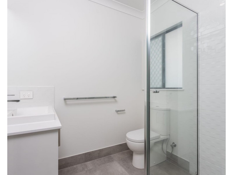 16 Charleston Way, Smithfield QLD 4878