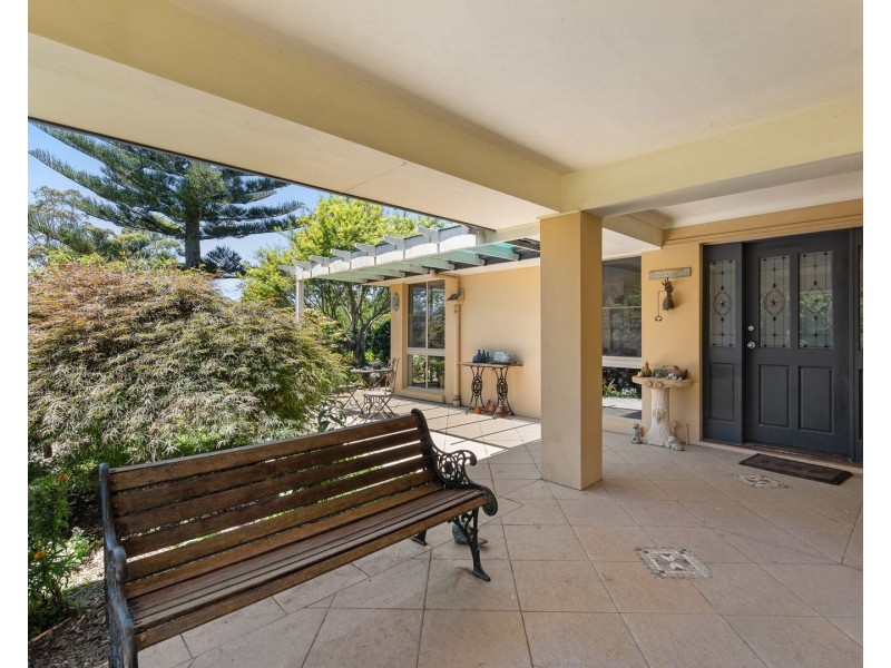 42-44 Alpine Terrace, Tamborine Mountain QLD 4272