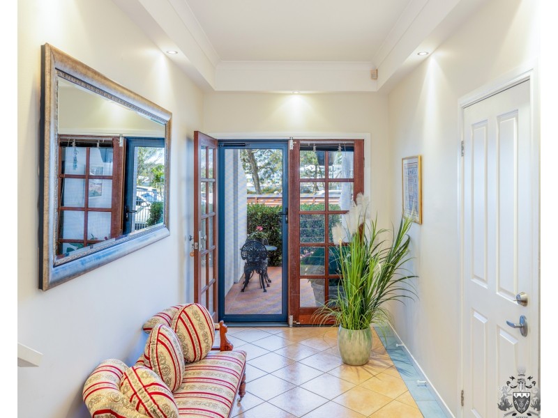 1/60 The Esplanade, Paradise Point QLD 4216