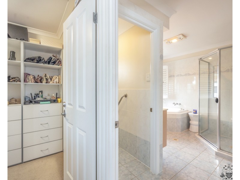 1/60 The Esplanade, Paradise Point QLD 4216