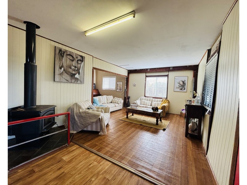 423 Railway Road, Booyal QLD 4671