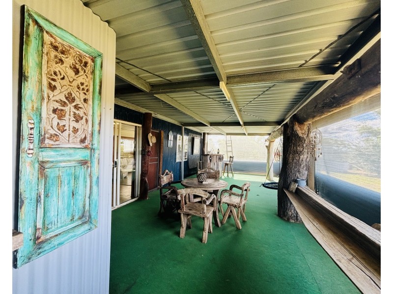 423 Railway Road, Booyal QLD 4671