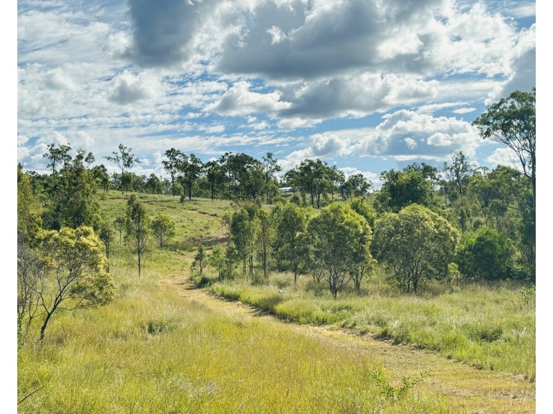 423 Railway Road, Booyal QLD 4671