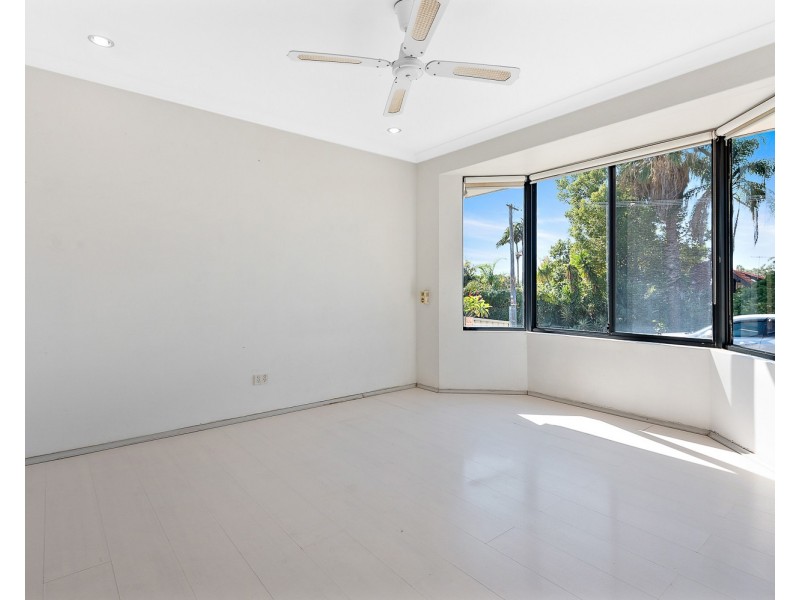 24 Ruby Avenue, Langford WA 6147