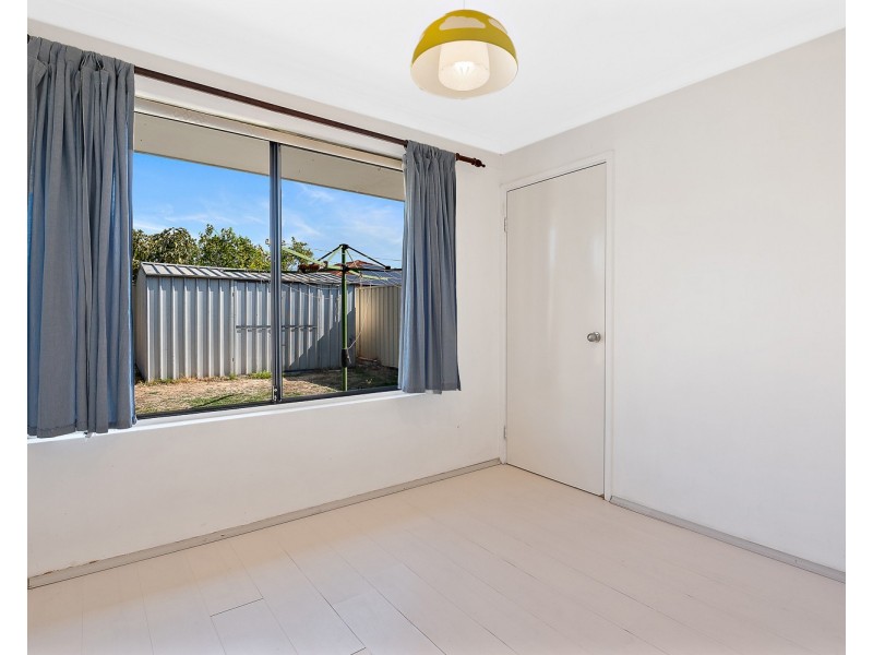 24 Ruby Avenue, Langford WA 6147