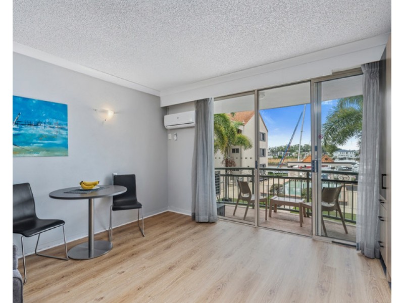 56 John Lund Drive, Hope Island QLD 4212