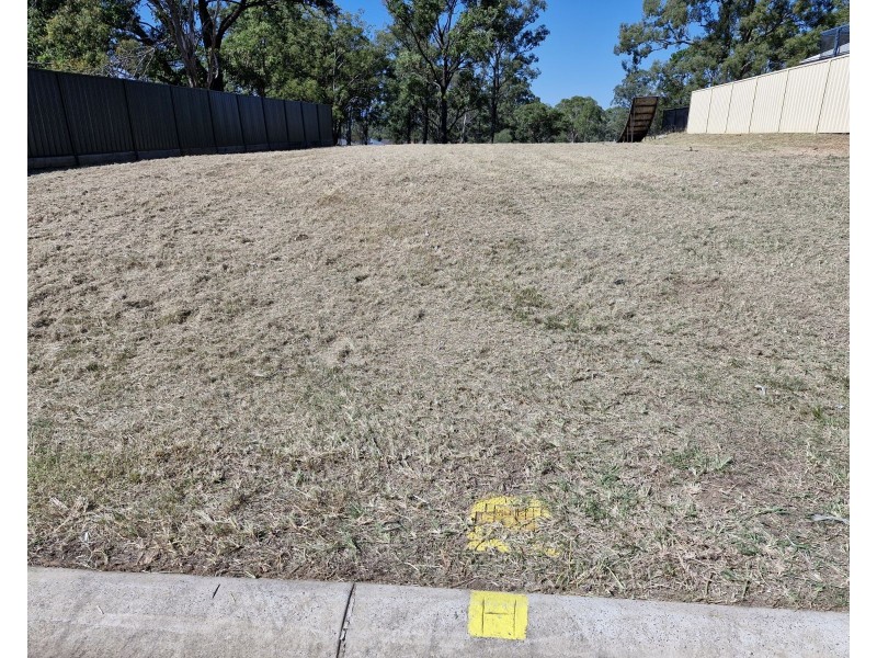 8 Pinehurst Terrace, Cessnock NSW 2325