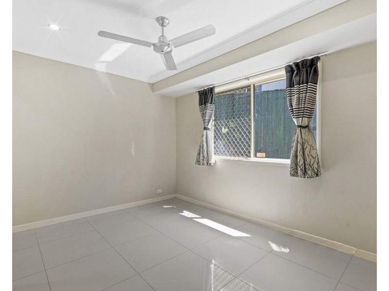 Pacific Pines QLD 4211