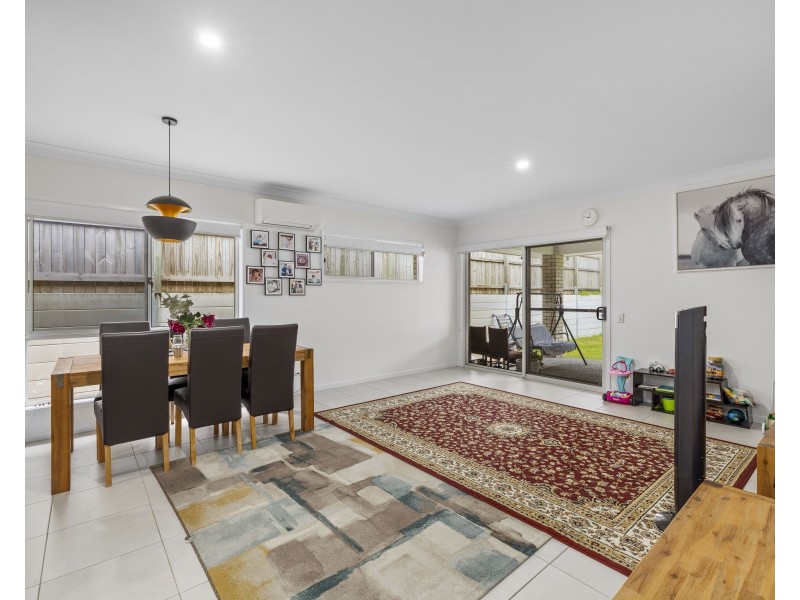 22 Broxburn Circuit, Spring Mountain QLD 4124