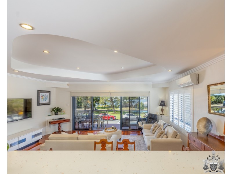 1/60 The Esplanade, Paradise Point QLD 4216