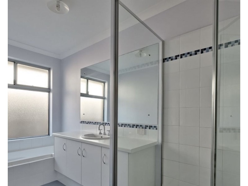 24 Majorelle Parkway, Aubin Grove WA 6164