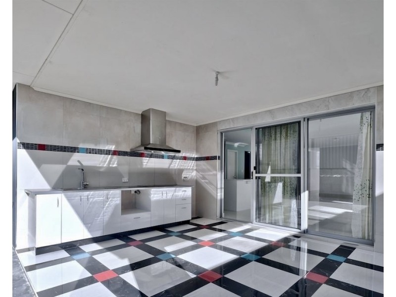 24 Majorelle Parkway, Aubin Grove WA 6164