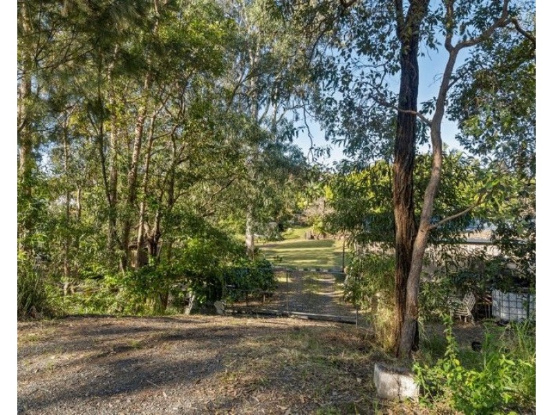 18 Tobermory Court, Merrimac QLD 4226