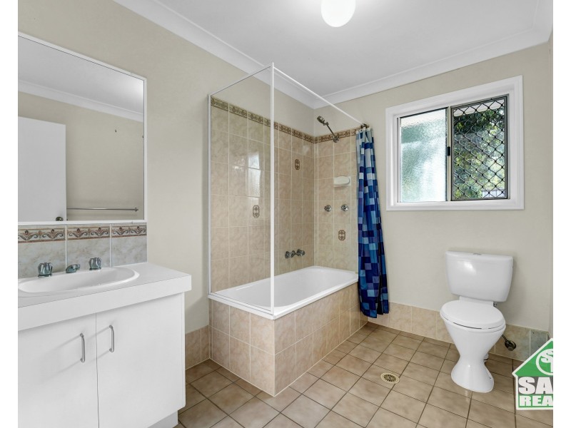 40 Mewing Court, Windaroo QLD 4207