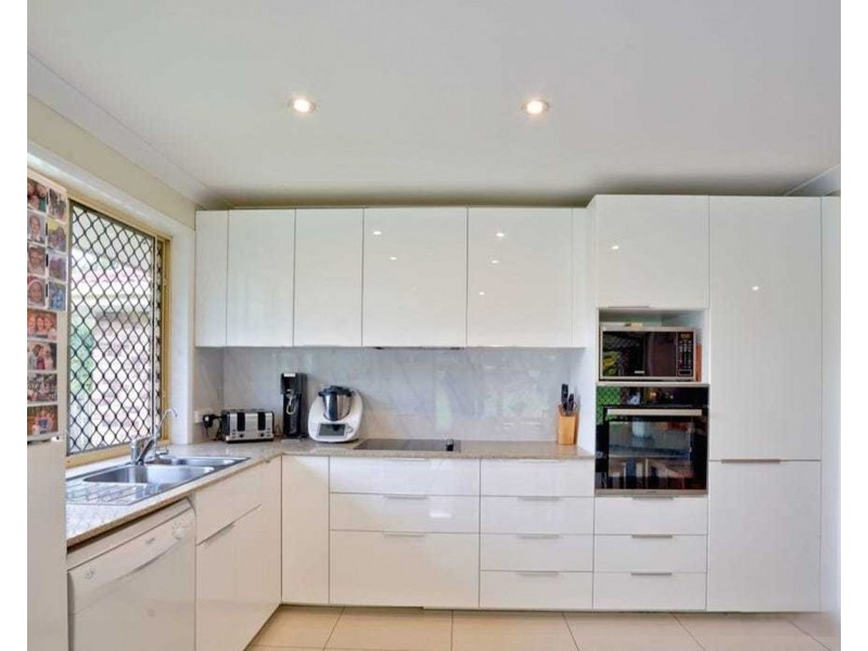 3 Fairview Court, Parkwood QLD 4214