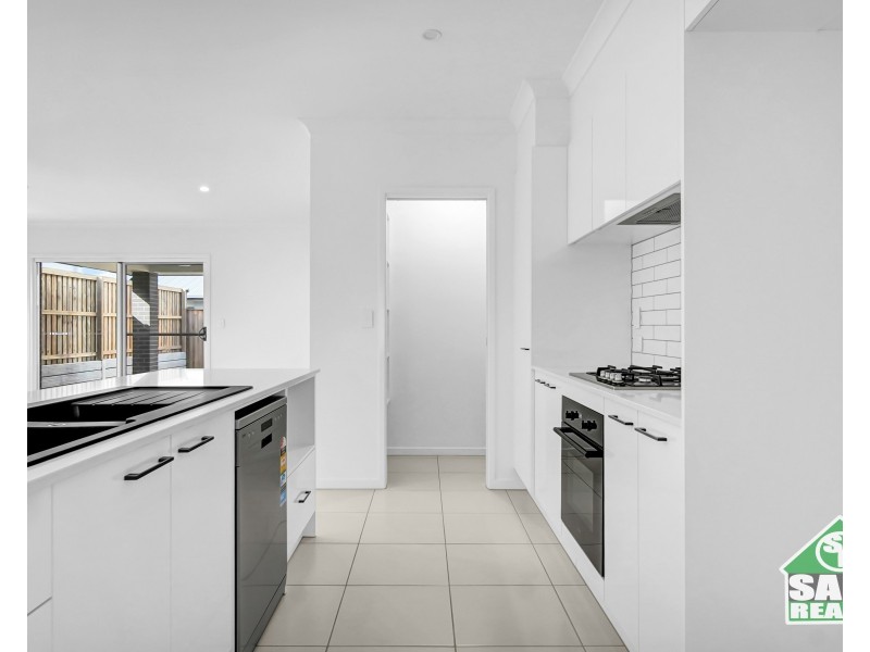18 York Road, Greenbank QLD 4124