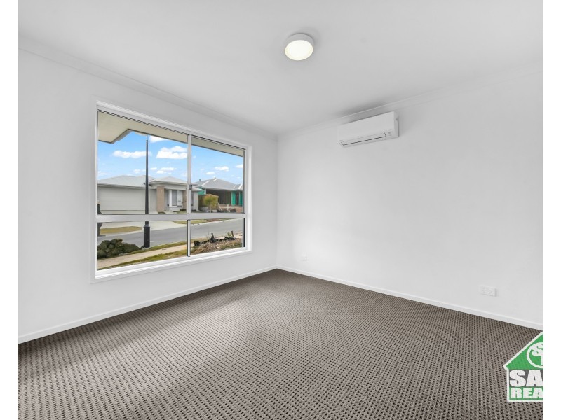 18 York Road, Greenbank QLD 4124