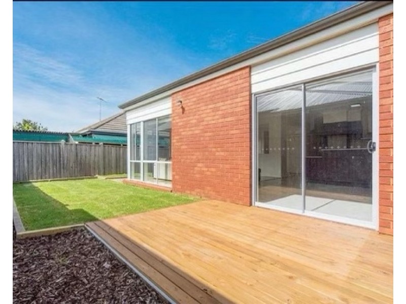 23 The Garlands, Craigieburn VIC 3064