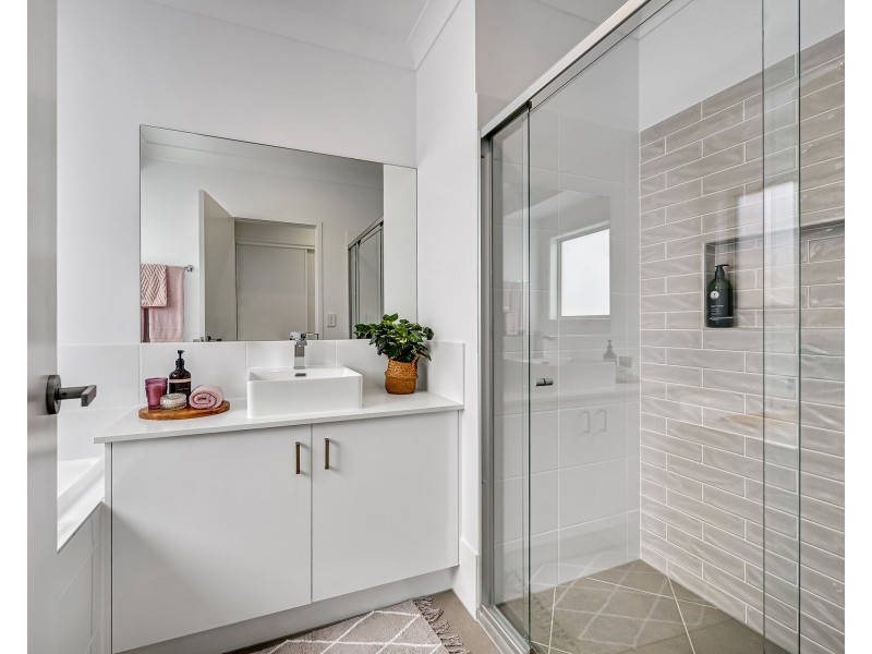 Lot 925 Highland Avenue, Gleneagle QLD 4285