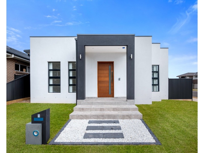 1 Wanyuwa Drive, Austral NSW 2179